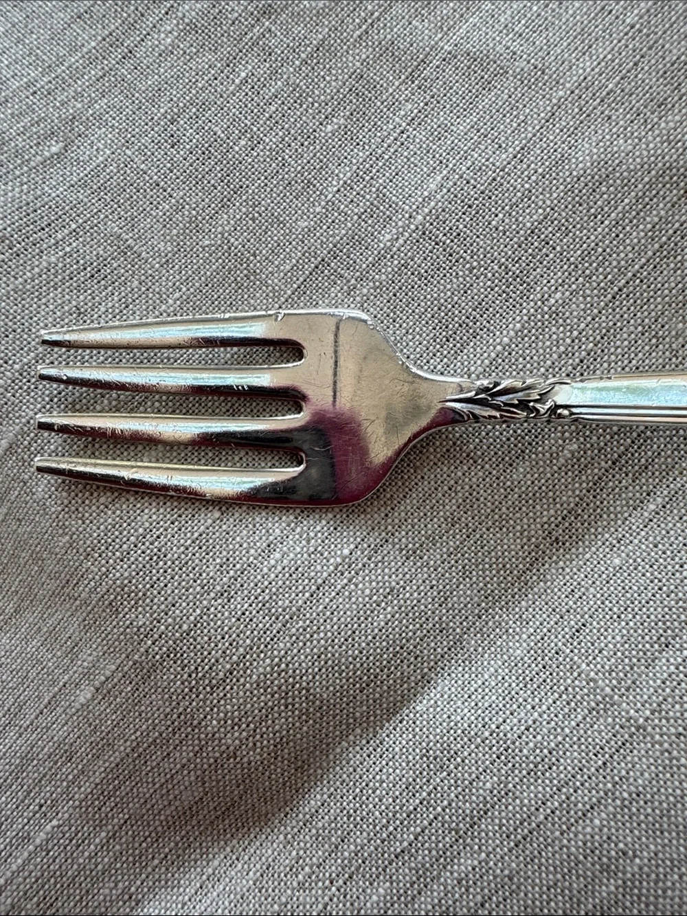 Damask Rose by Oneida Sterling Silver 1946 Heirloom Baby Fork (No monogram)